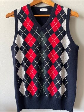 Lona Scott Pure Cashmere Argyle V-Neck Sweater Vest with Diamonds preppy style